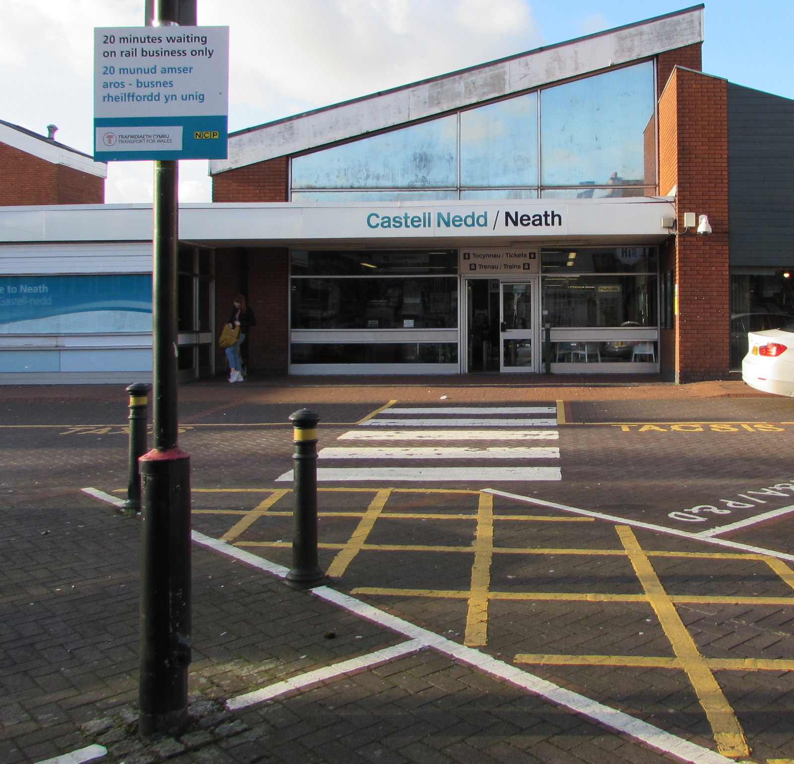 Neath railway station